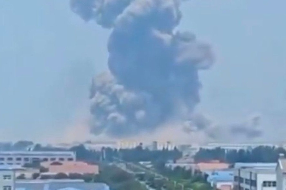 Κίνα: Χημικό εργοστάσιο ανατινάχθηκε – Βίντεο που σοκάρει από τη στιγμή της έκρηξης
