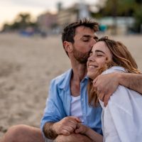 Από φίλοι, εραστές… Ένα πολύ συνηθισμένο φαινόμενο