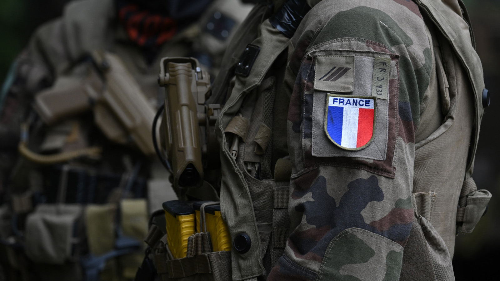 Η Γαλλία προωθεί την επαναφορά της στρατιωτικής θητείας «σε έναν κόσμο που ο πόλεμος αποτελεί πραγματικότητα»