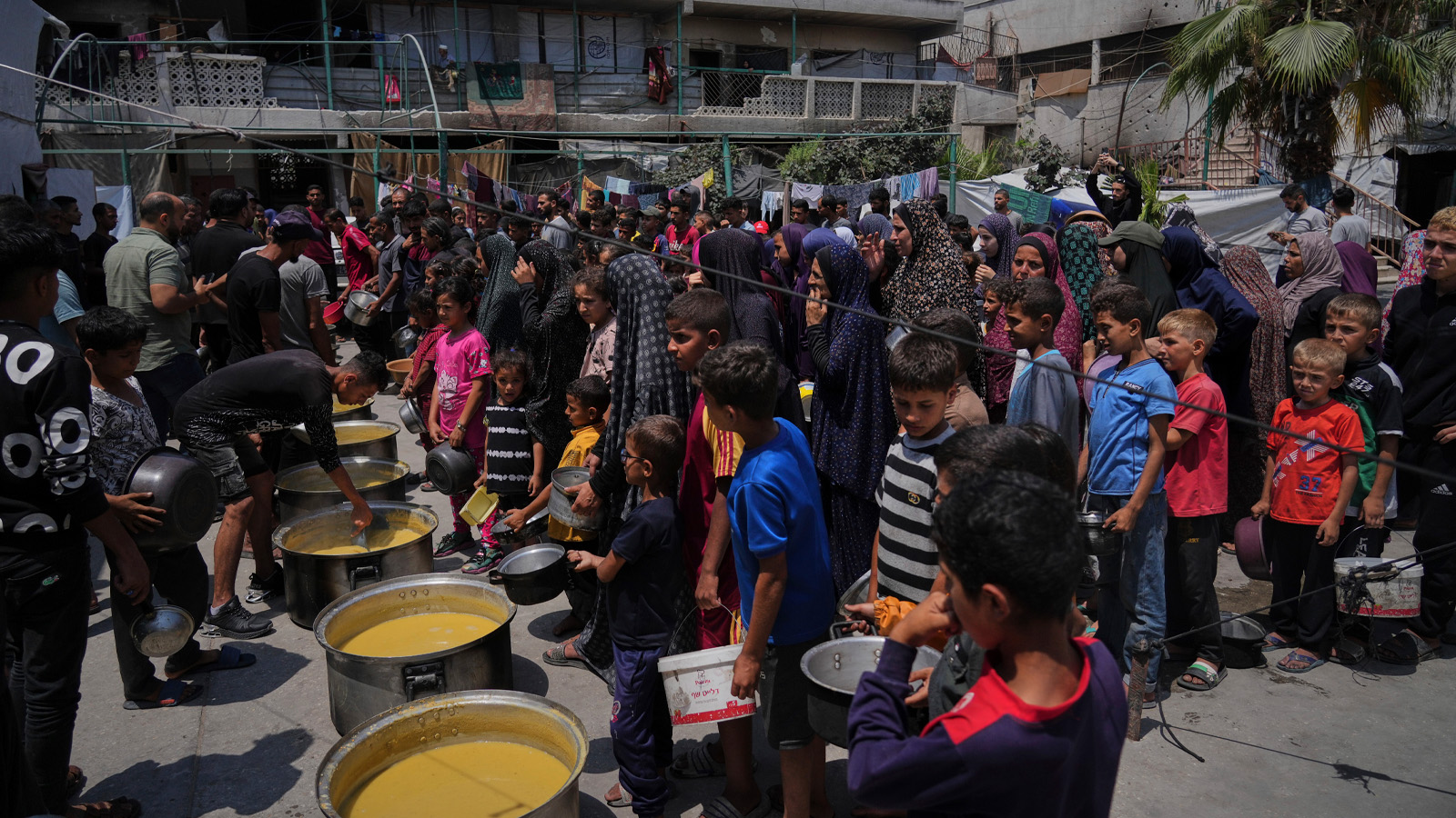 ΛΩΡΙΔΑ ΤΗΣ ΓΑΖΑΣ: Το ισραηλινό κράτος συνεχίζει να ξεκληρίζει εξαθλιωμένους Παλαιστίνιους στα κέντρα «διανομής ανθρωπιστικής βοήθειας»
