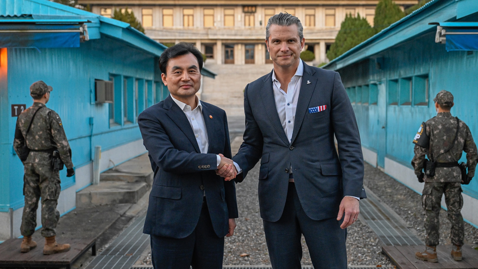 Ο υπ. Πολέμου των ΗΠΑ μιλά για «άμυνα» με την Ν. Κορέα στην «αποστρατιωτικοποιημένη» ζώνη της χερσονήσου