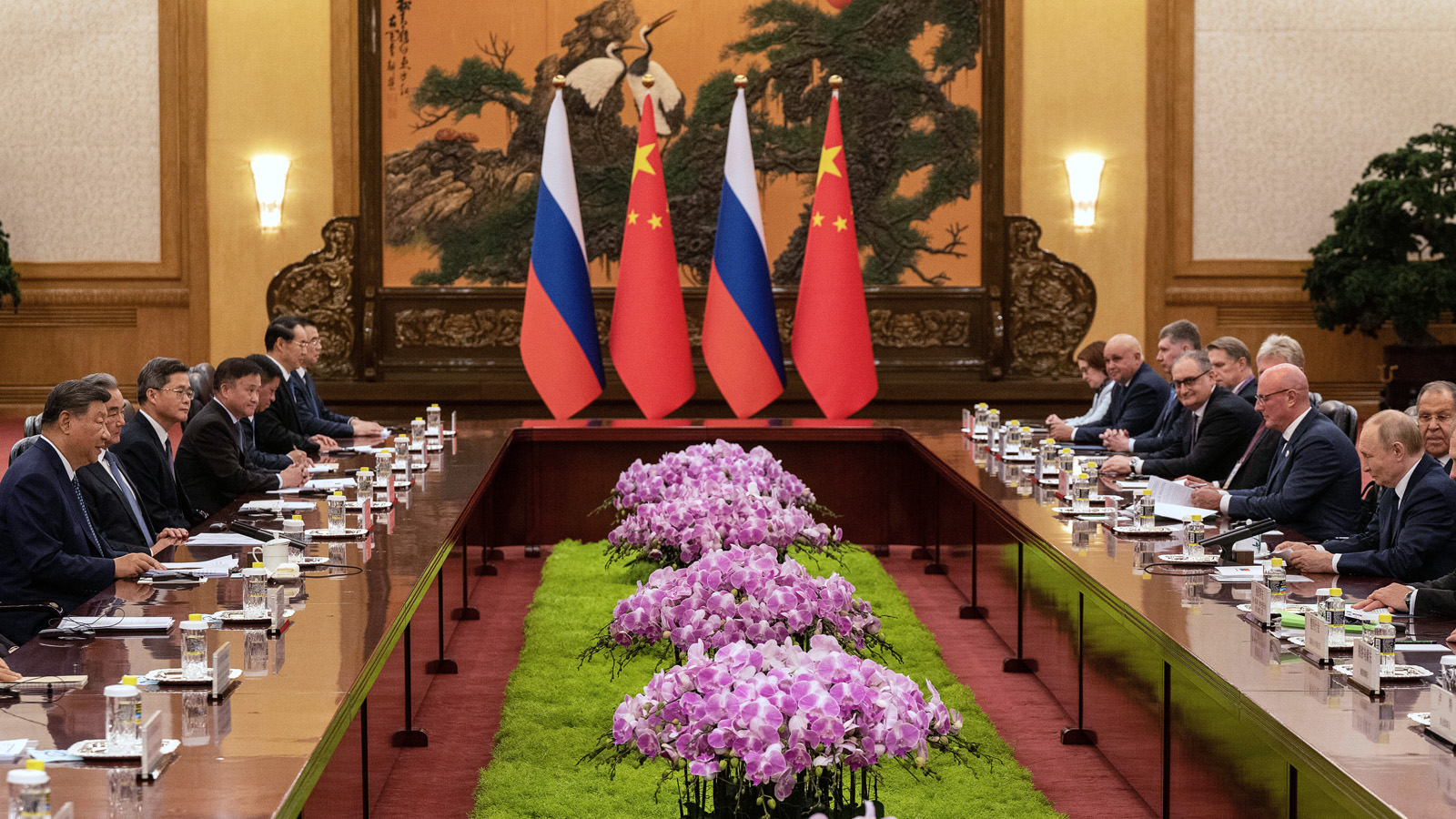 ΠΡΟΕΔΡΟΙ ΚΙΝΑΣ - ΡΩΣΙΑΣ: Συζήτησαν συνεργασία για άλλο «παγκόσμιο σύστημα διακυβέρνησης»