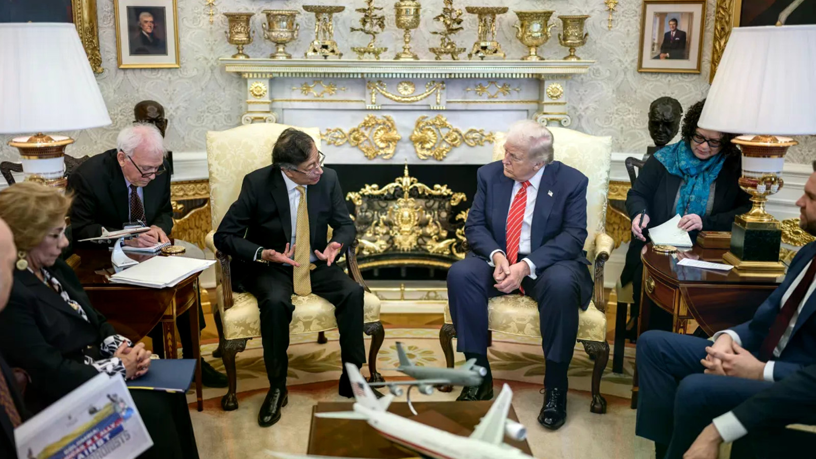 Στον Λευκό Οίκο ο πρόεδρος της Κολομβίας - «Πολύ καλή συνάντηση» με επίκεντρο και την Ενέργεια