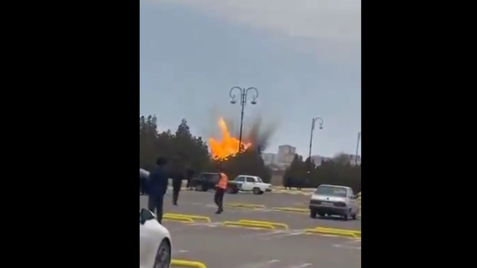 Το Ιράν χτύπησε αμερικανικό τάνκερ στον Περσικό ενώ έγινε επίθεση με drone σε αεροδρόμιο του αζέρικου θύλακα του Ναχιτσεβάν