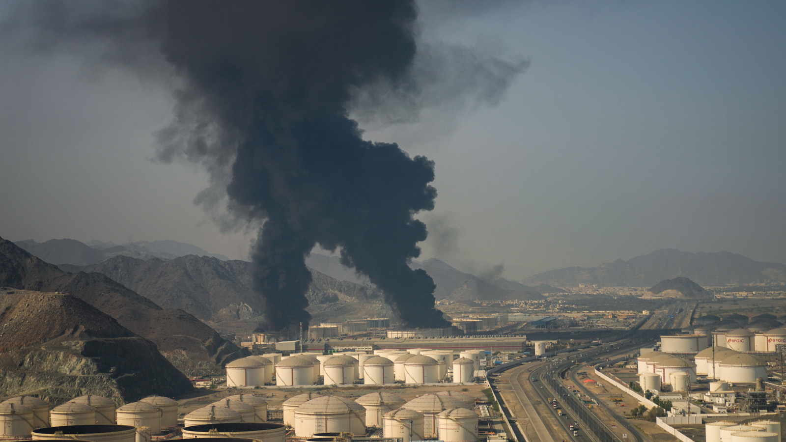 Όσα τώρα χτυπιούνται αλύπητα αποτελούν μέρος σχεδιασμών της «επόμενης μέρας» επιβεβαιώνοτας την ανεπίστρεπτη κλιμάκωση του ιμπεριαλιστικού πολέμου