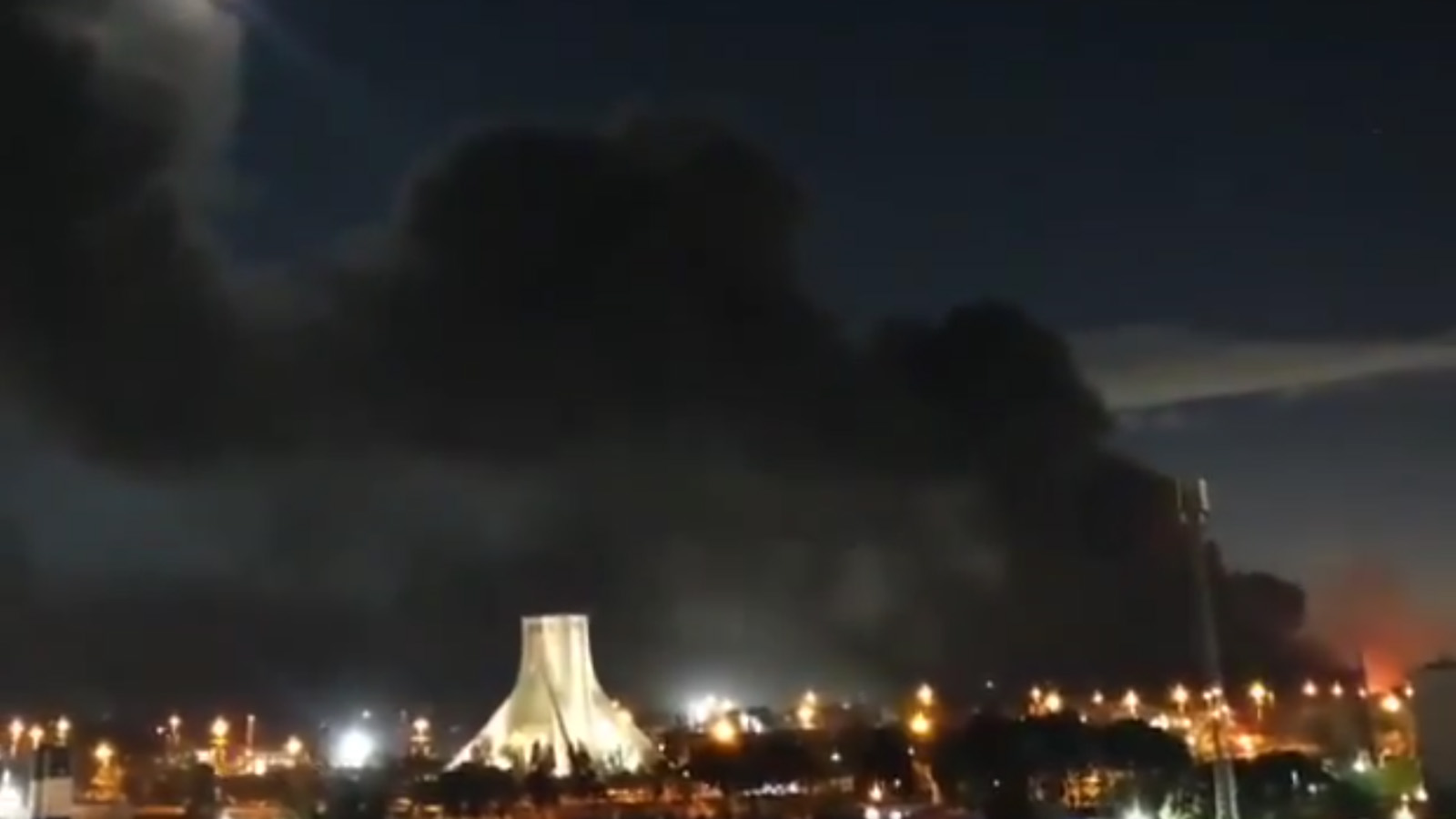 Εντείνονται οι δολοφονικές επιθέσεις των ΗΠΑ και του Ισραήλ κατά του Ιράν - Απορρίπτει τις αμερικανικές απειλές και τα τελεσίγραφα η Τεχεράνη