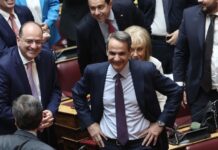 Μεταπτυχιακό στους διορισμούς: Η σύζυγος του Λαζαρίδη τον αντικατέστησε ως «ειδική σύμβουλος»